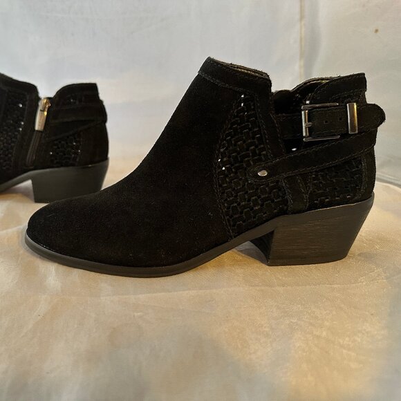 Vince Camuto  Pamma Black Suede Ankle Bootie  Women Size 6  retail $159   NEW - Picture 3 of 6